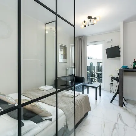 Esencja By Renters * Poznań