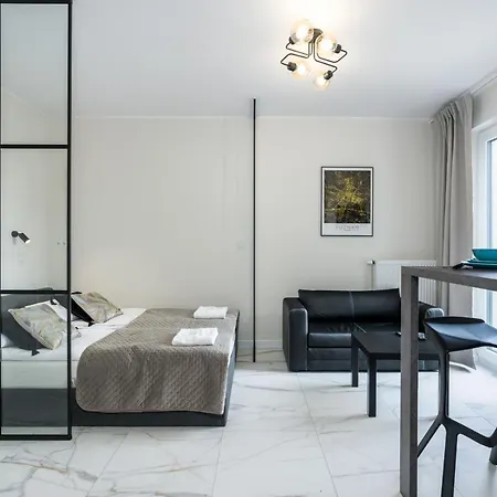 Esencja By Renters Poznań