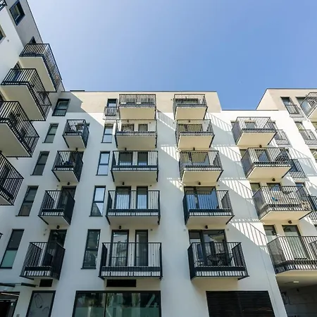 Esencja By Renters * Poznań